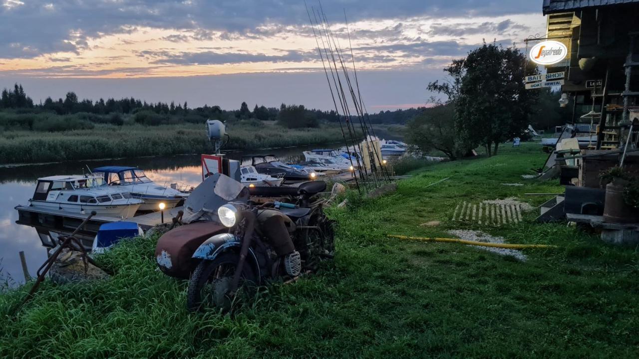 Kalurikula Fishing Village Pärnu Esterno foto