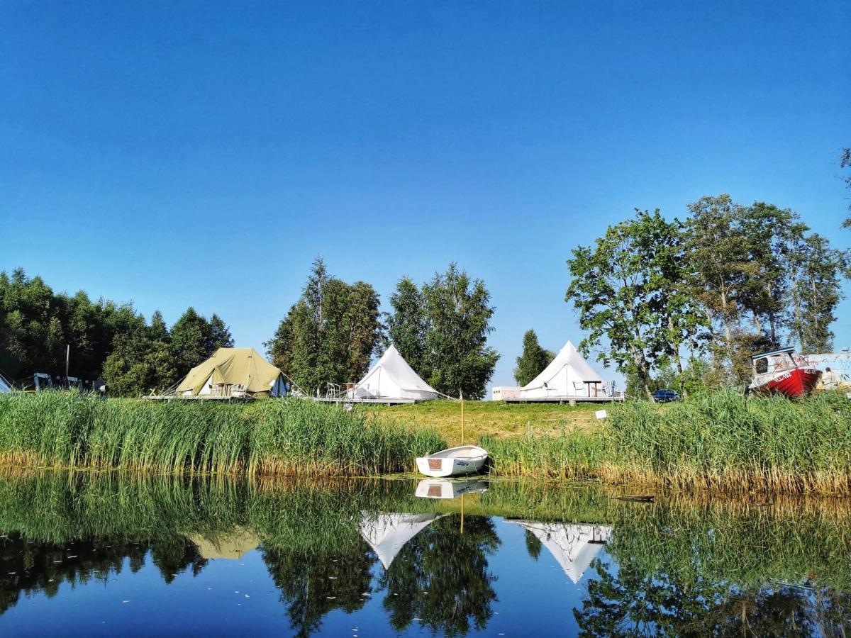 Kalurikula Fishing Village Pärnu Esterno foto