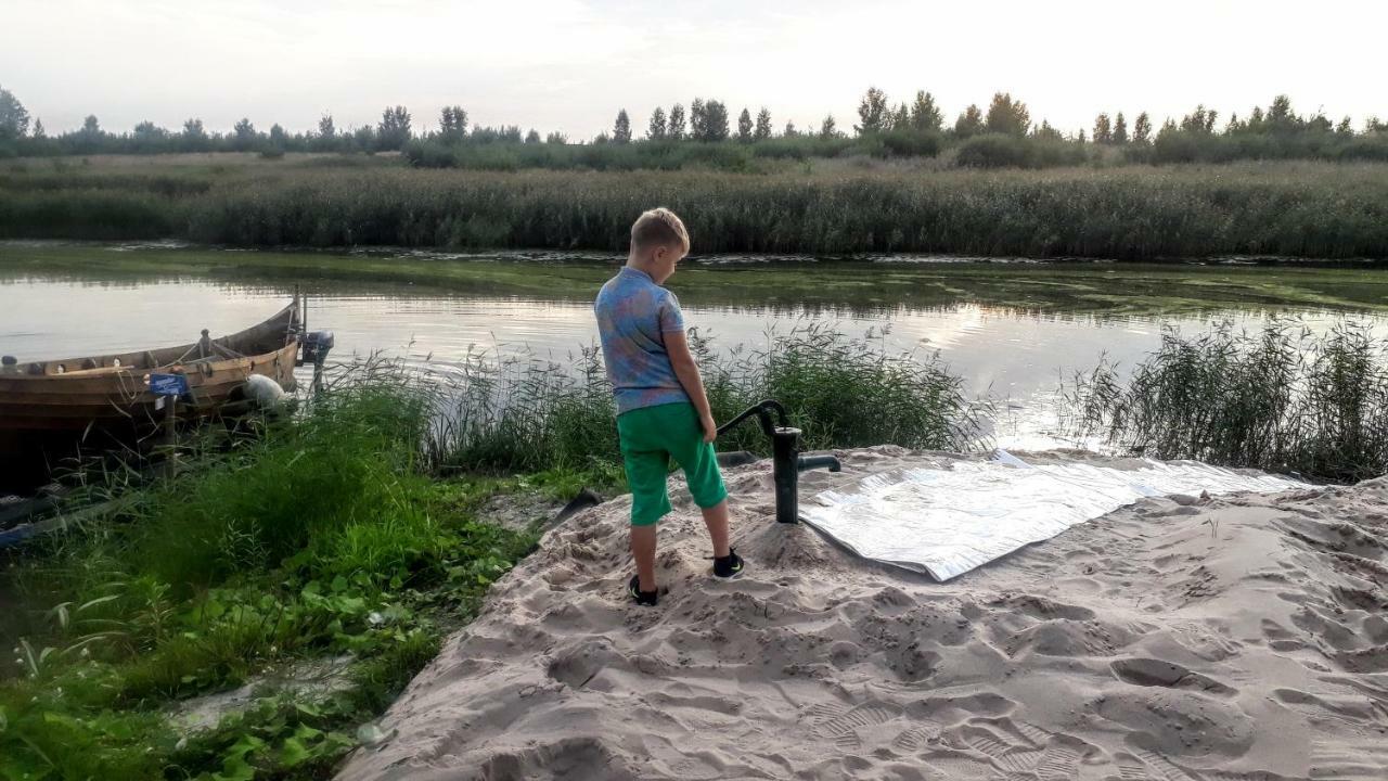 Kalurikula Fishing Village Pärnu Esterno foto
