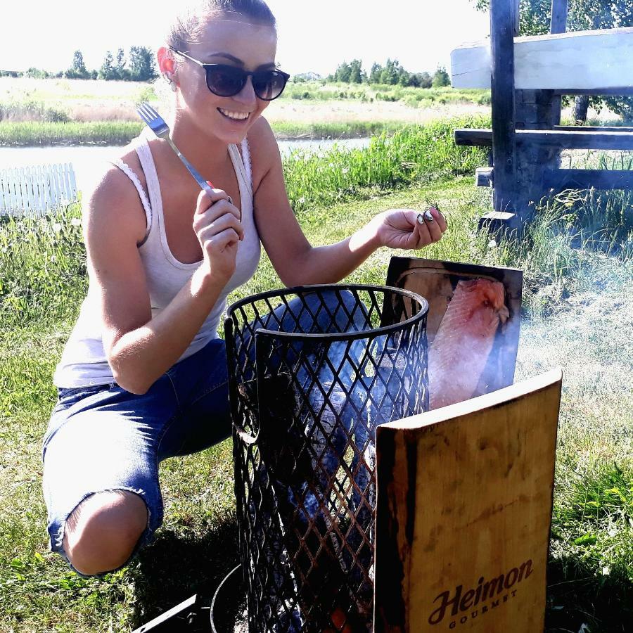 Kalurikula Fishing Village Pärnu Esterno foto
