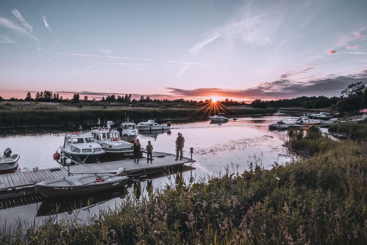 Kalurikula Fishing Village Pärnu Esterno foto