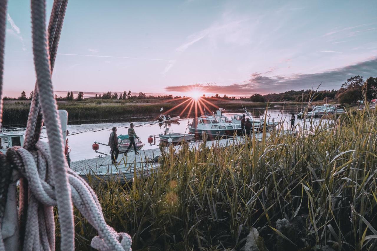 Kalurikula Fishing Village Pärnu Esterno foto